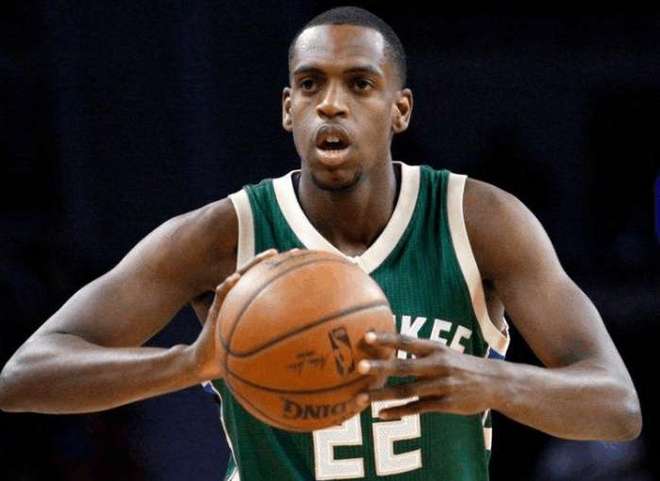 北京时间12月11日凌晨4：00，2025／26赛季欧冠联赛联赛阶段第6轮，德甲劲旅多特蒙德将坐镇主场伊杜纳信号公园球场对阵挪威球队博德闪耀。